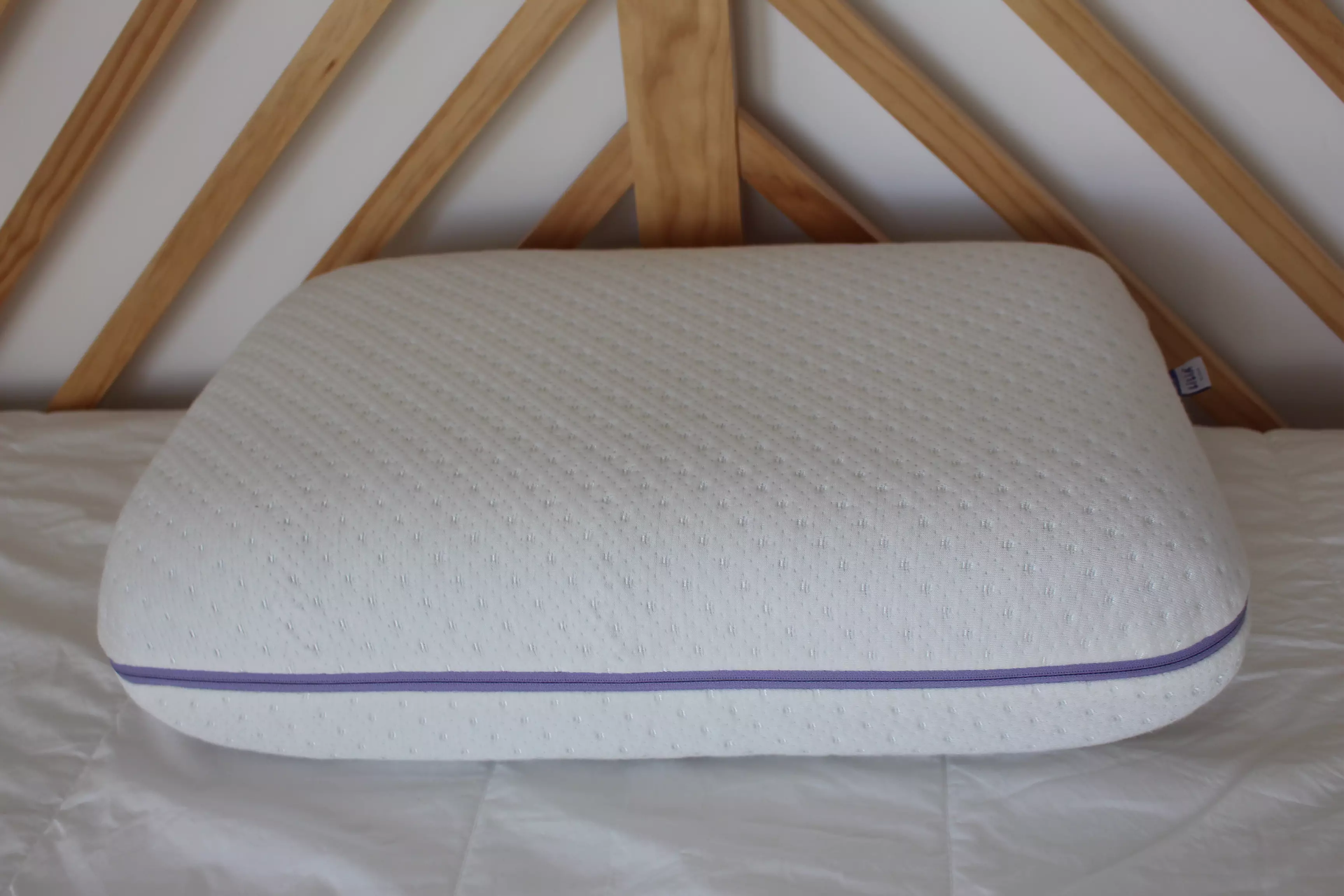 Das Forever Pillow auf dem Bett